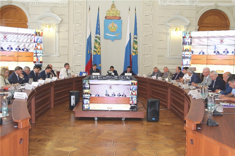 В Астрахани прошло заседание Рабочей группы по подготовке Государственного совета РФ по вопросу развития внутренних водных путей России