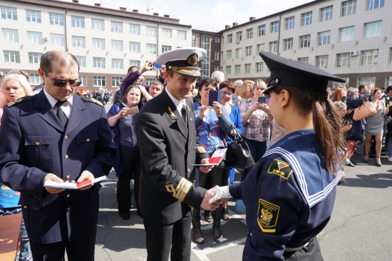 Курсантский «полк» будущих моряков МГУ им адм Невельского пополнили 350 новобранцев   