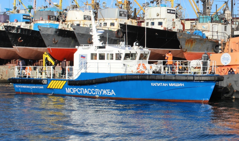 Морспасслужбе Росморречфлота переданы два современных катера-бонопостановщика