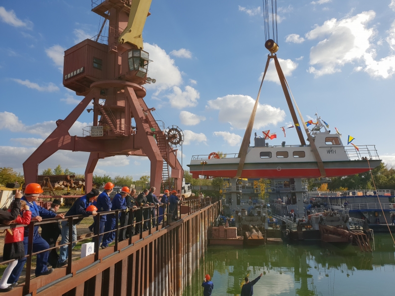 На Нижнем Дону спущено на воду новое промерное судно для Азово-Донского бассейна    