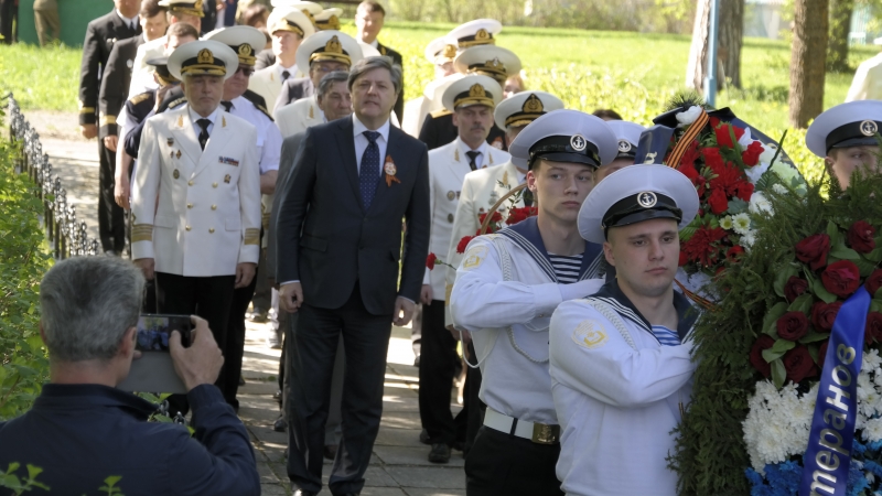 "Моряк" радушно принял ветеранов   