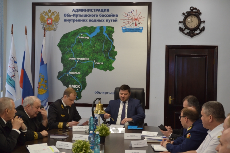 Развитие Обь-Иртышского бассейна в центре внимания рабочей поездки замглавы Росморречфлота Виктора Вовка 
