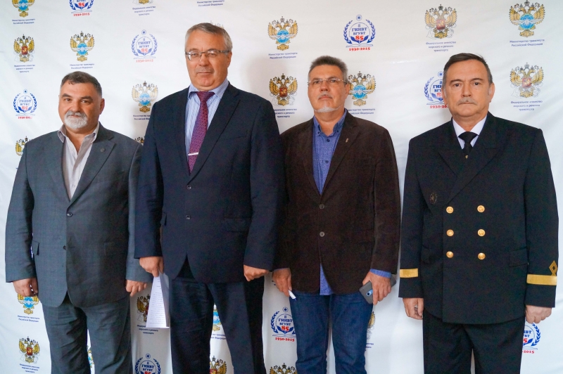 Писатели-маринисты нанесли визит доброй воли во ВГУВТ 