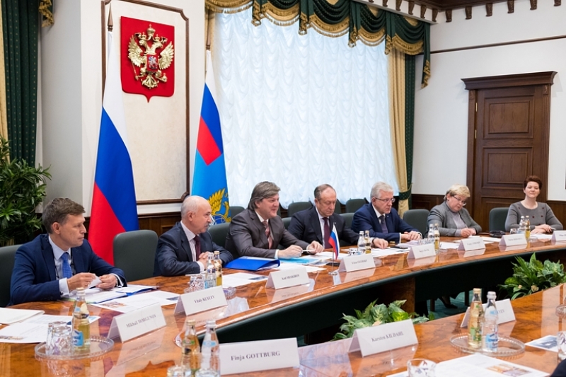 Виктор Олерский встретился с послом Королевства Дания в РФ Томасом Винклером