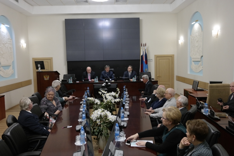 Благодарим за верность отрасли