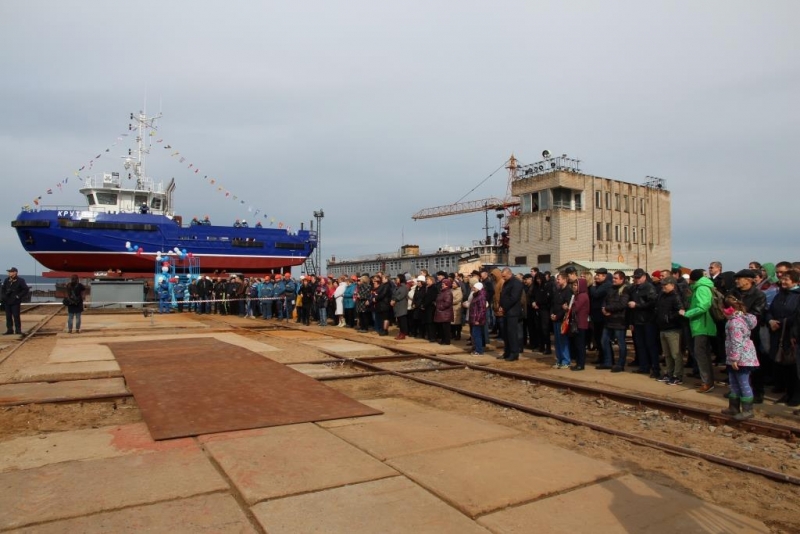 На Онежском заводе состоялся спуск на воду лоцмейстерского катера