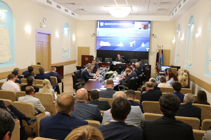 На совещании в Росморречфлоте обсудили подготовку к отраслевой конференции по наиболее актуальным проблемам водного транспорта 