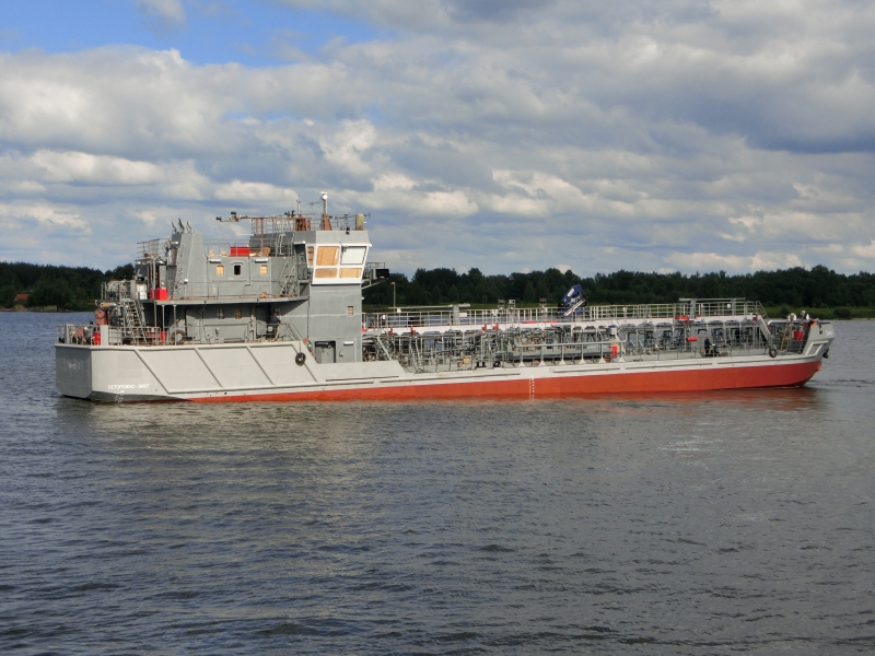 Спущен на воду головной танкер-бункеровщик проекта RT-18